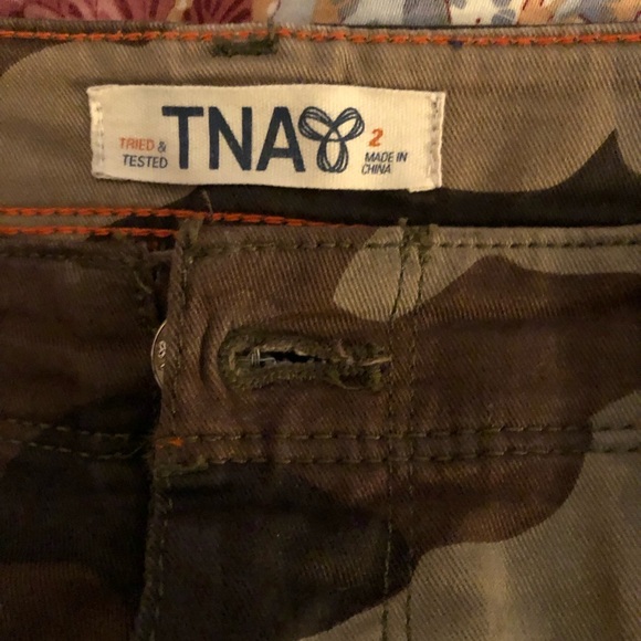 TNA skinny jeans with zippers. Size 2. Color camo. - Picture 4 of 6